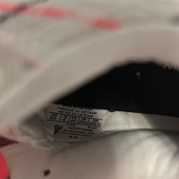 Under Armour Women’s 8.5 Flow Velociti Wind Running Shoes - Picture 3 of 3